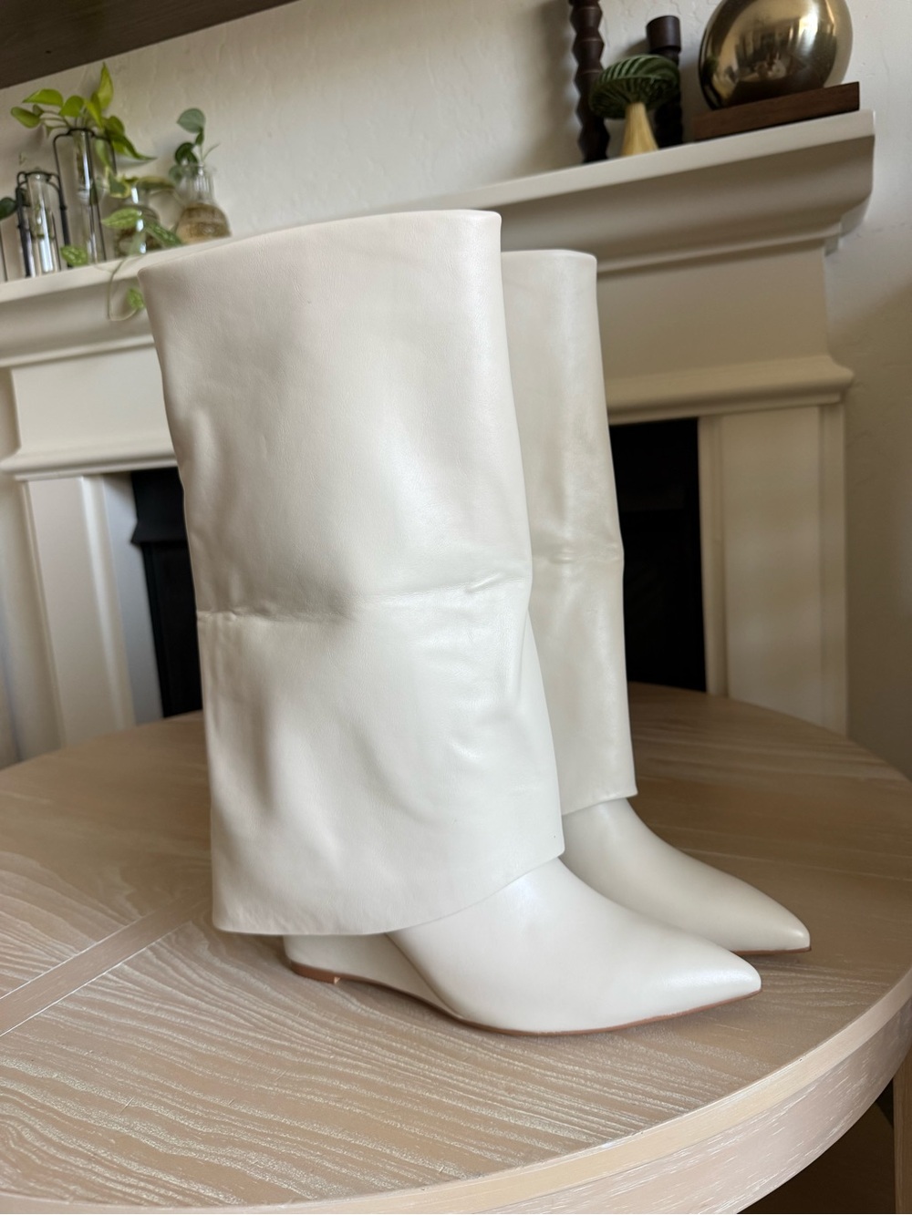 Boutique|Off-White foldover slouchy Pointed-Toe Mid-Calf faux leather Boots•NEW